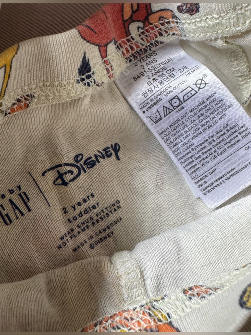 Baby Gap Pajama Set - Lion King - 2T - Picture 4 of 8